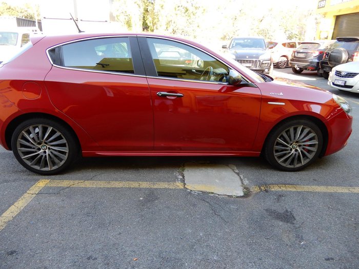 2015 Alfa Romeo Giulietta Distinctive Series 1 Alfa Red