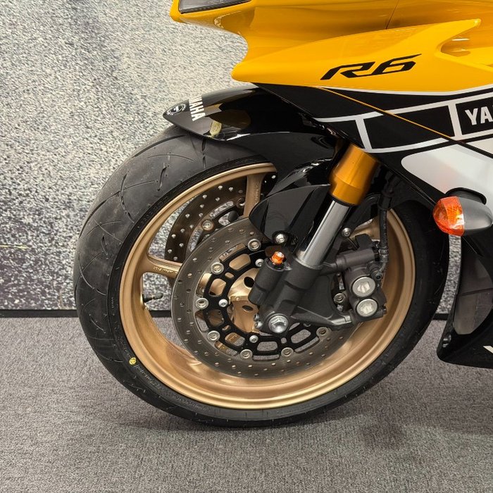 2015 Yamaha YZF-R6 Yellow