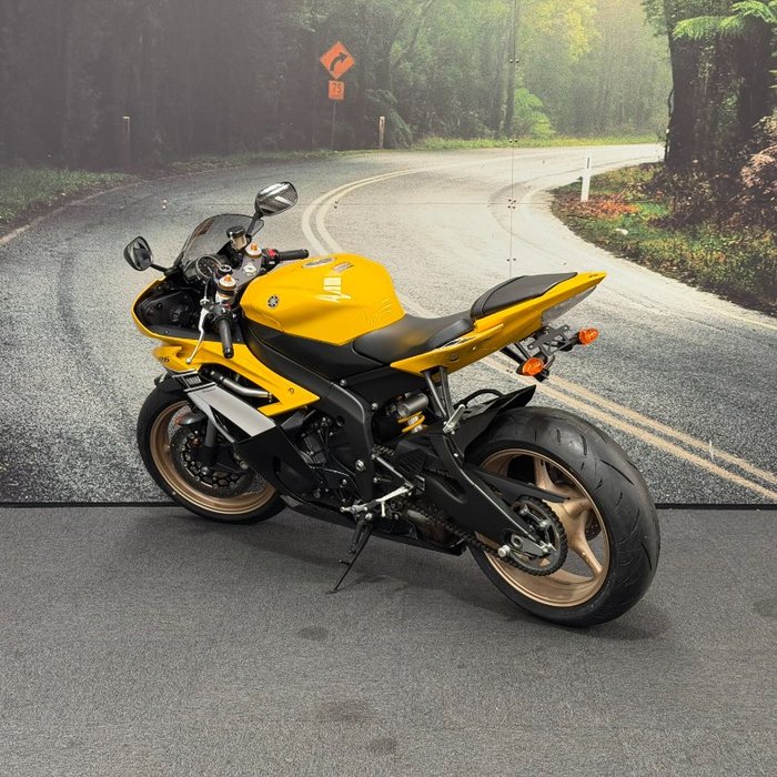 2015 Yamaha YZF-R6 Yellow