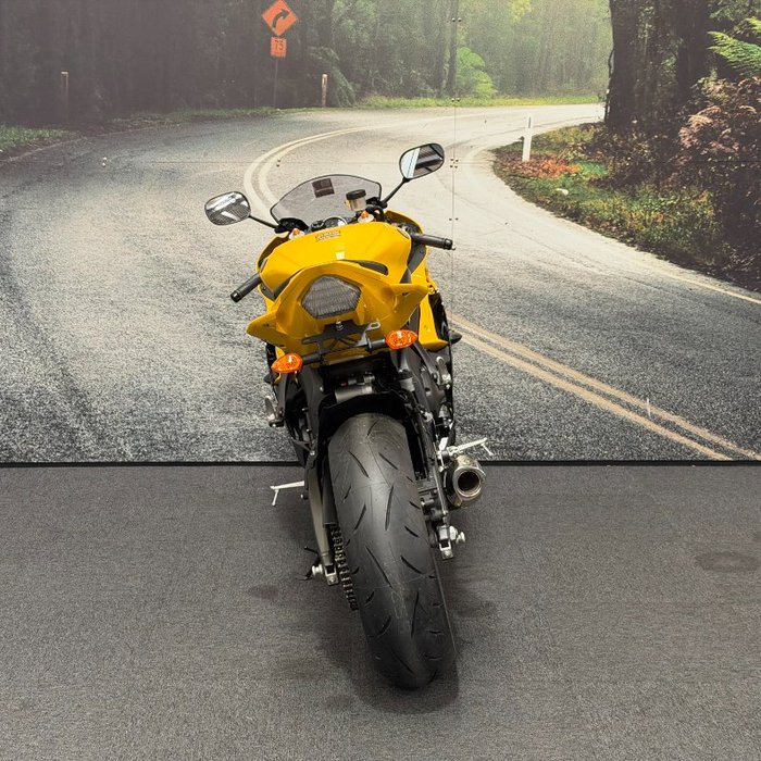 2015 Yamaha YZF-R6 Yellow