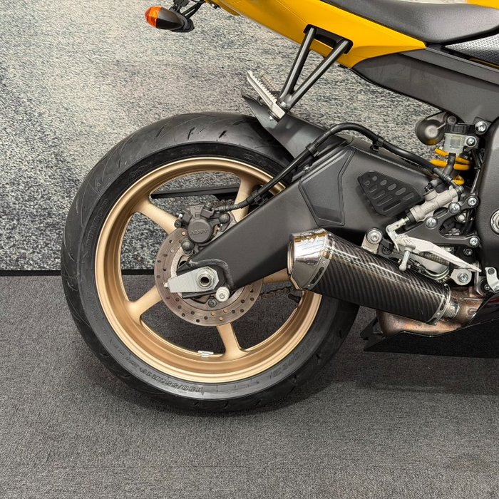 2015 Yamaha YZF-R6 Yellow