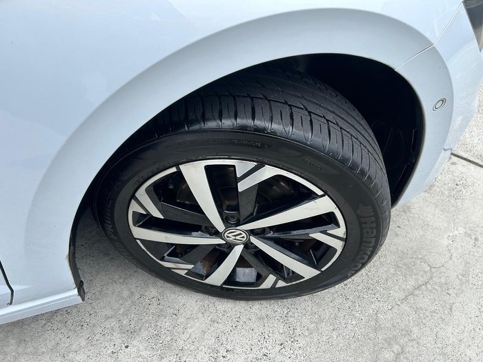 2018 Volkswagen Polo beats