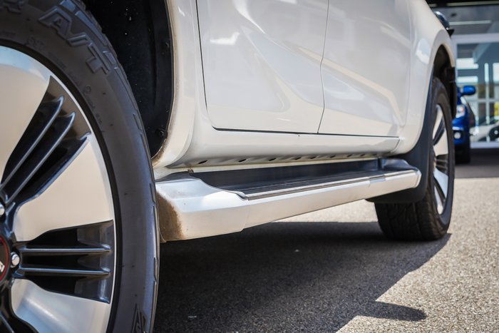 2022 Isuzu D-MAX LS-M