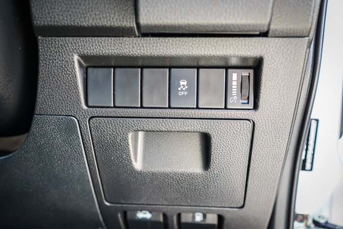 2022 Isuzu D-MAX LS-M