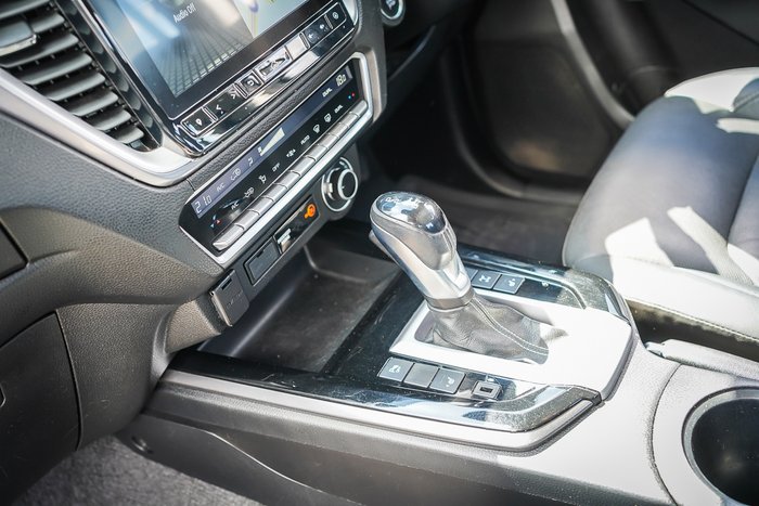 2022 Isuzu D-MAX LS-M