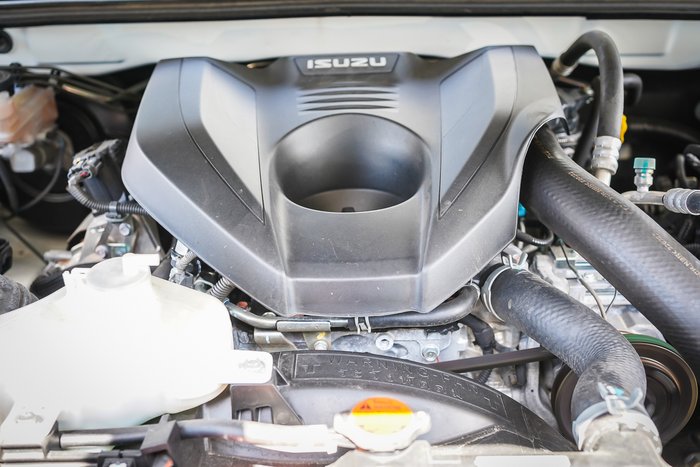 2022 Isuzu D-MAX LS-M