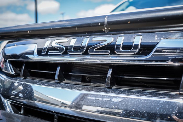 2022 Isuzu D-MAX LS-M