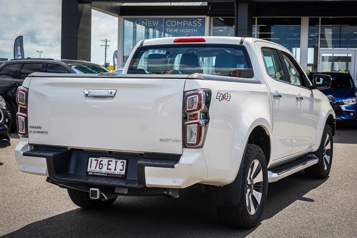 2022 Isuzu D-MAX LS-M