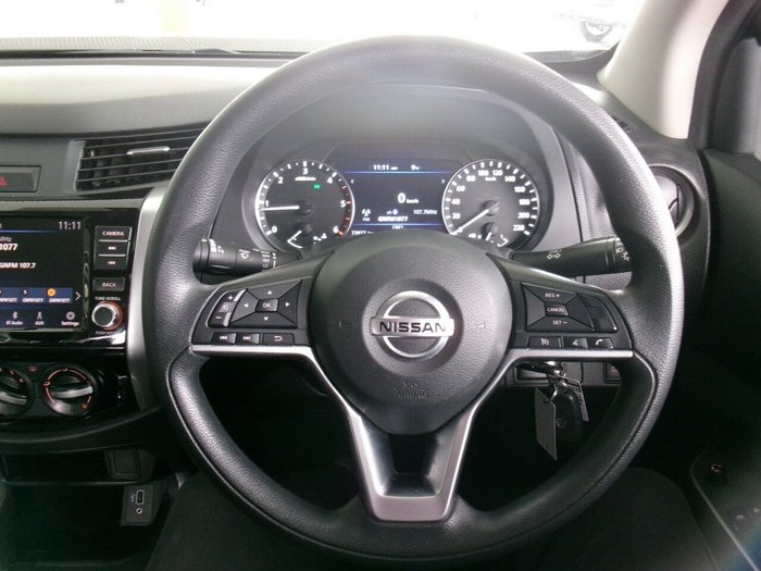 2021 Nissan Navara SL