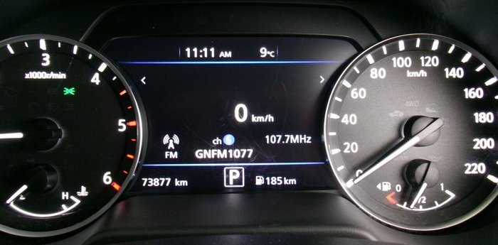 2021 Nissan Navara SL