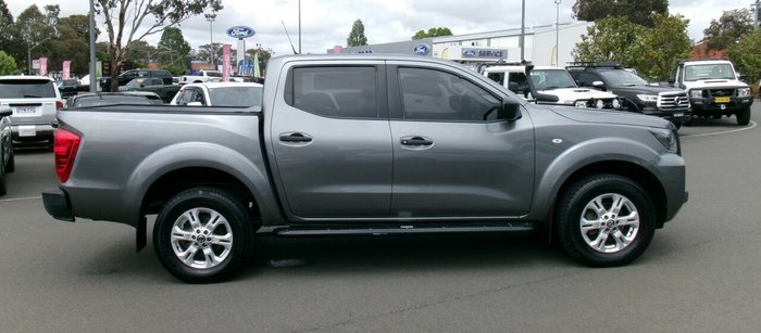 2021 Nissan Navara SL