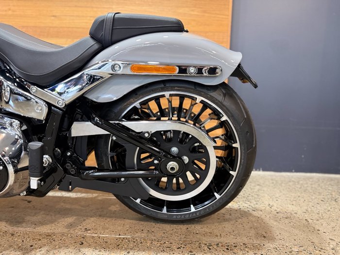 2025 Harley-davidson FXBR BREAKOUT (117) Billiard Gray