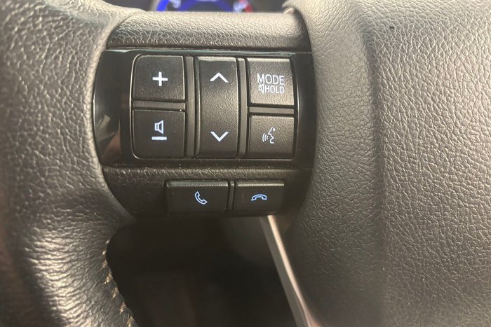 2020 Toyota Hilux SR5