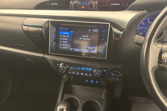 2020 Toyota Hilux SR5