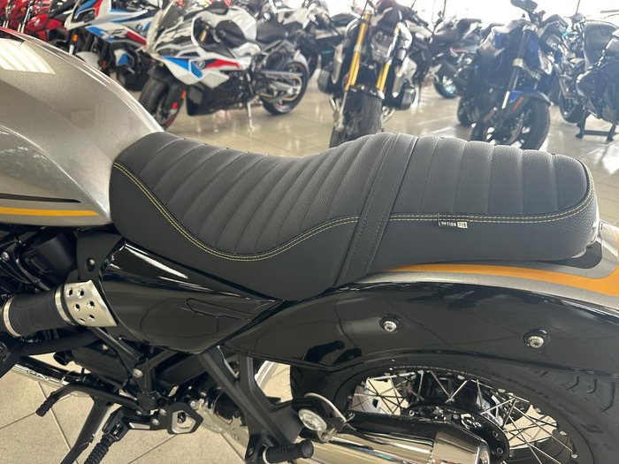 2025 BMW R 12 Option 719 R 12 Silver