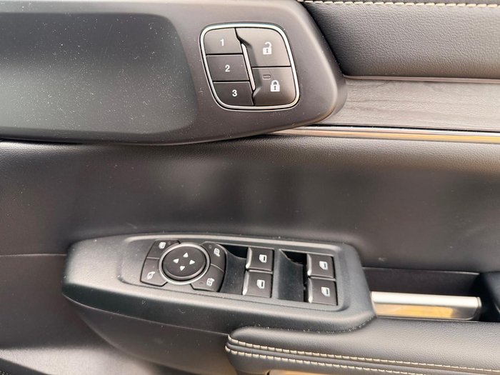 2024 Ford Everest Platinum