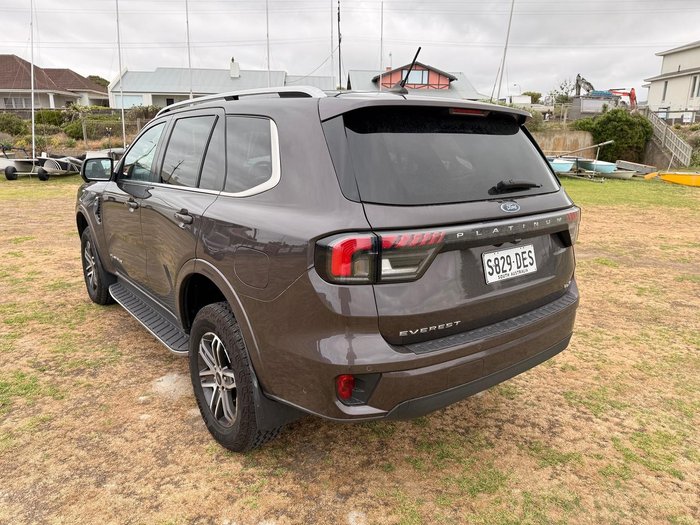 2024 Ford Everest Platinum