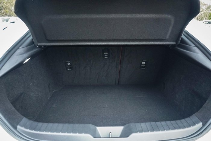 2025 Mazda 3 G25 Astina