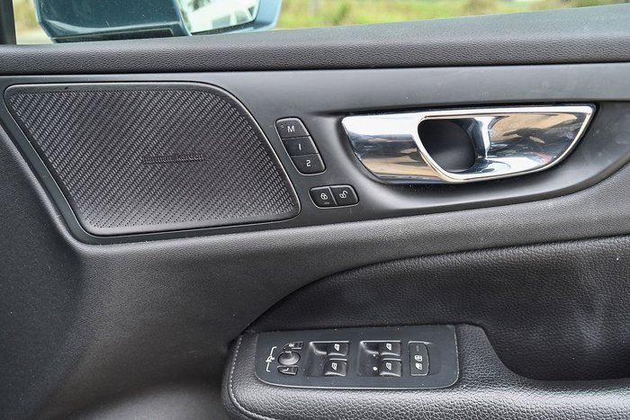 2019 Volvo V60 T5 Momentum