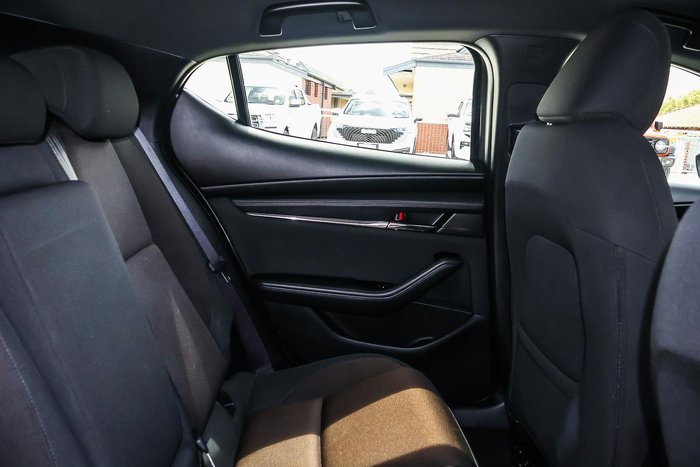 2020 Mazda 3 G20 Evolve