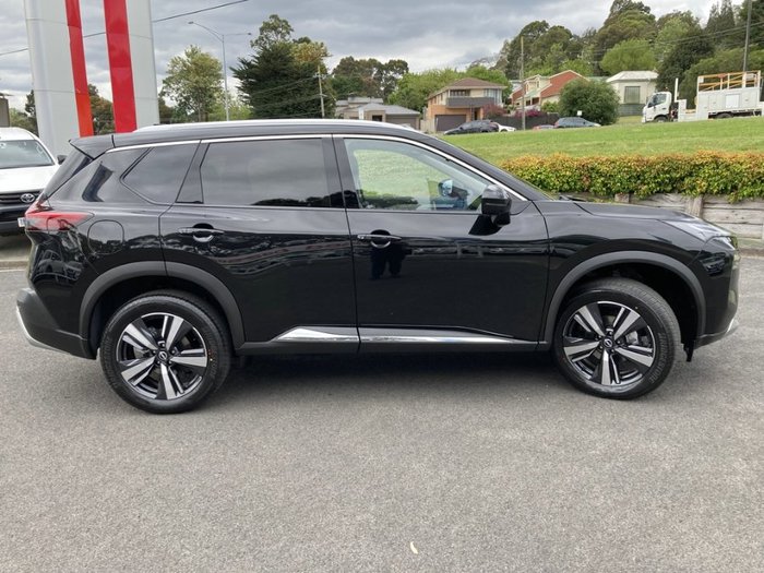 2025 Nissan X-TRAIL TI