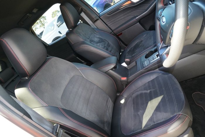 2022 Ford Escape ST-Line PHEV