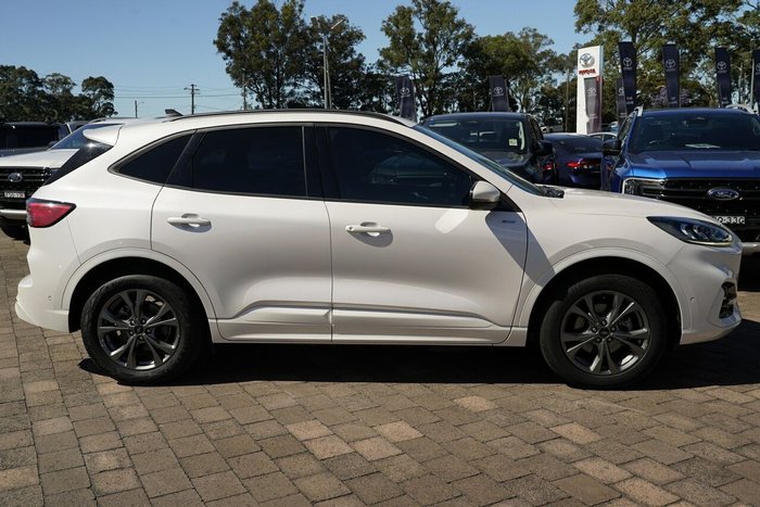 2022 Ford Escape ST-Line PHEV