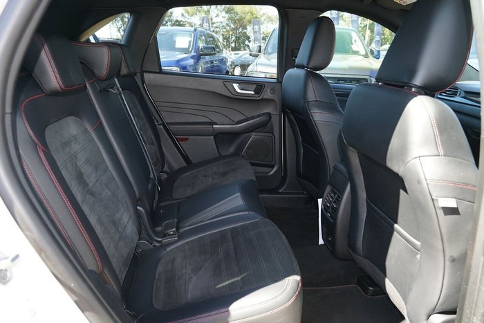 2022 Ford Escape ST-Line PHEV