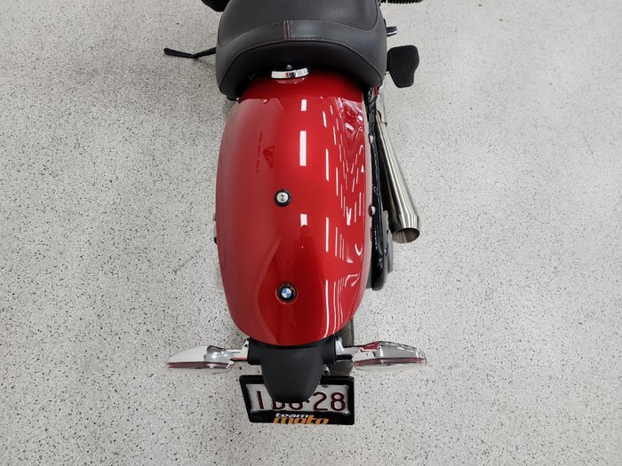 2022 BMW Motorrad R 18 Red