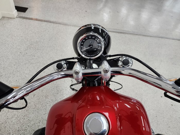 2022 BMW Motorrad R 18 Red