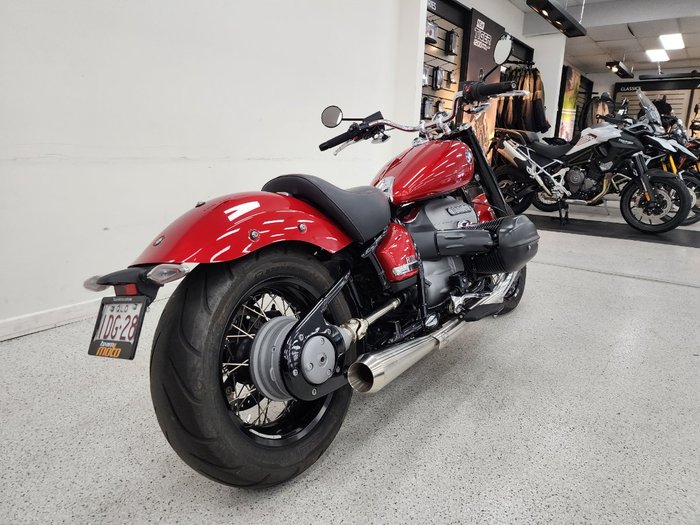 2022 BMW Motorrad R 18 Red