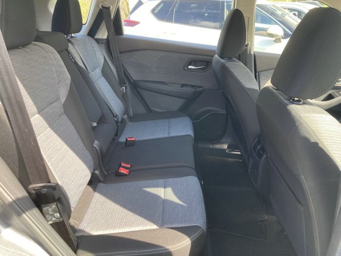 2025 Nissan X-TRAIL ST