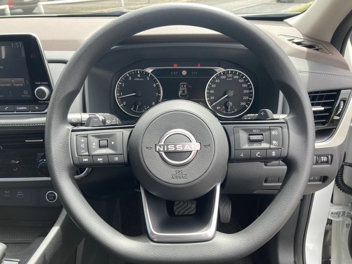 2025 Nissan X-TRAIL ST