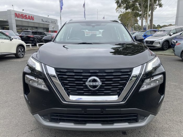 2025 Nissan X-TRAIL ST