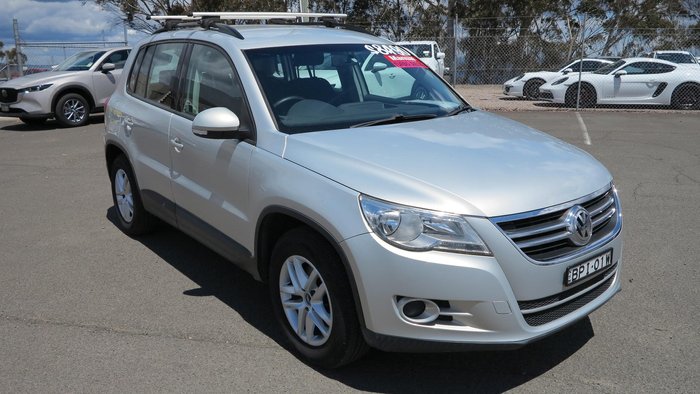 2010 Volkswagen Tiguan 103TDI 5N MY10 Four Wheel Drive Silver Leaf