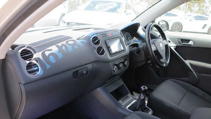 2010 Volkswagen Tiguan 103TDI 5N MY10 Four Wheel Drive Silver Leaf