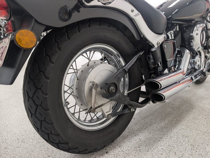 2013 YAMAHA XVS650 V-STAR CUSTOM Black