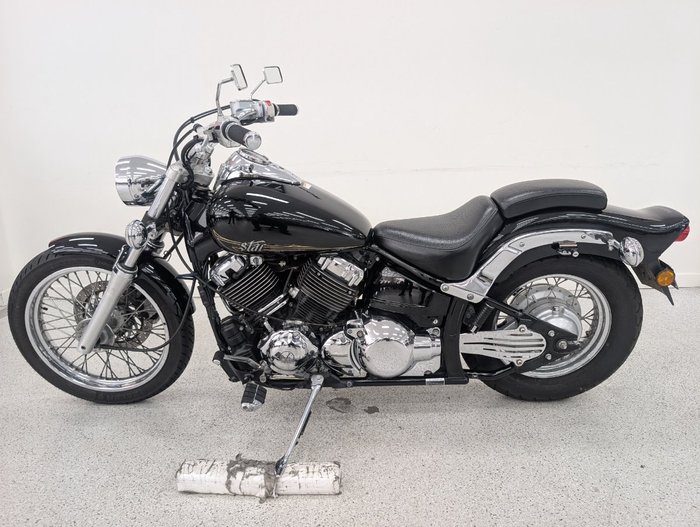 2013 YAMAHA XVS650 V-STAR CUSTOM Black