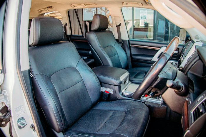 2020 Toyota Landcruiser Sahara