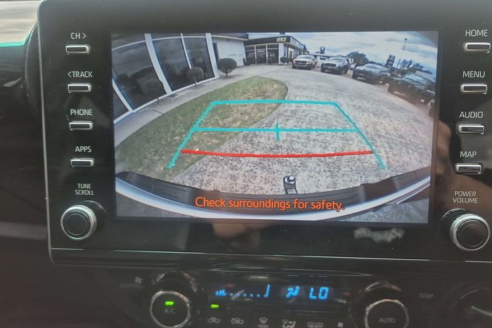 2021 Toyota Hilux SR5