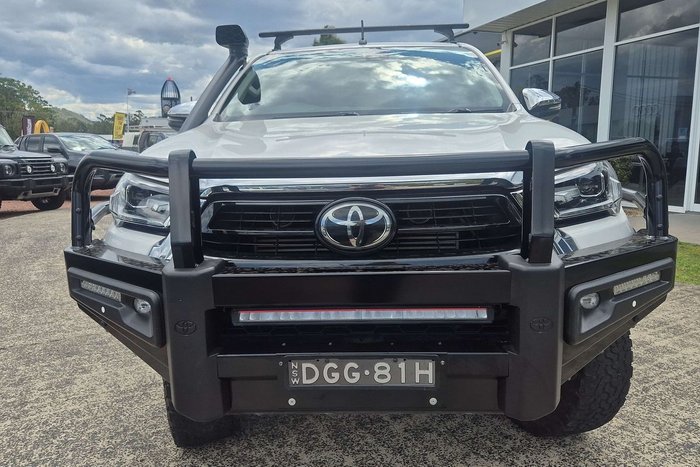 2021 Toyota Hilux SR5