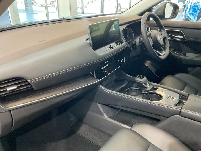 2024 Nissan X-TRAIL ST-L