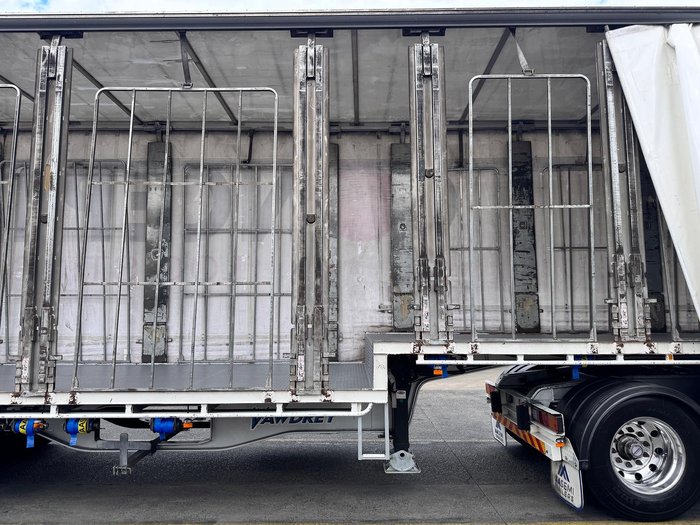 2016 Vawdrey 36 Pallet Roll Back A, Drop Deck Tag