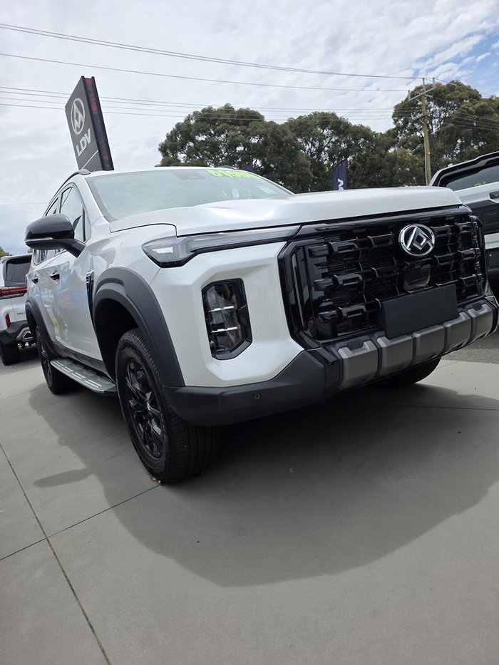 2025 LDV D90 Executive