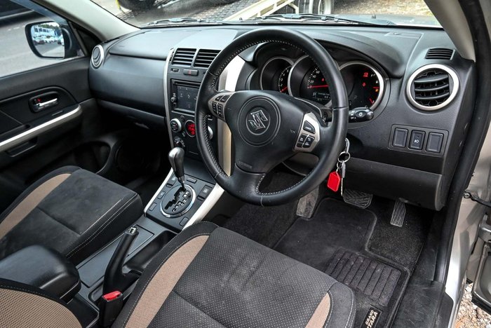 2016 Suzuki Grand Vitara Sport