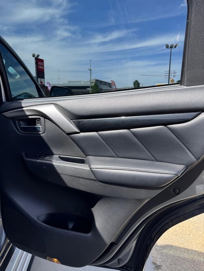 2016 Mitsubishi Pajero Sport GLS QE MY16 4X4 Dual Range Titanium