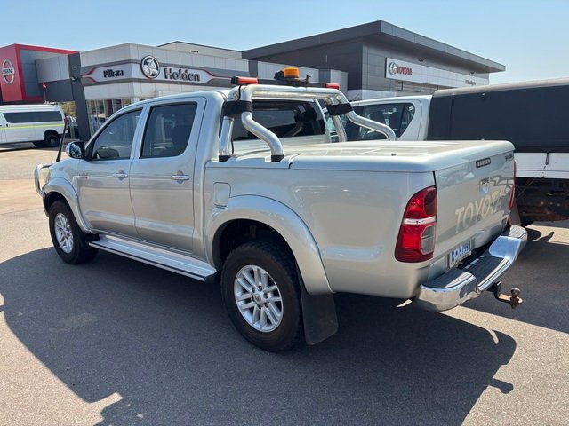 2011 Toyota Hilux HILUX 4x4 3.0L T/D D/C M/T SR5 1R61250 001
