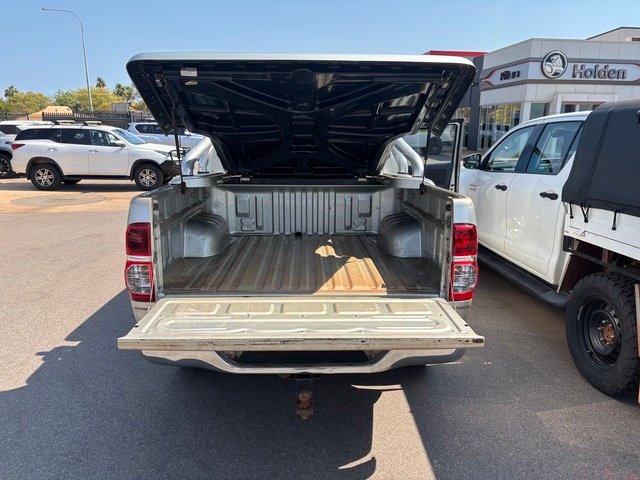 2011 Toyota Hilux HILUX 4x4 3.0L T/D D/C M/T SR5 1R61250 001