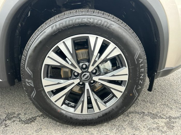 2024 Nissan X-TRAIL ST-L