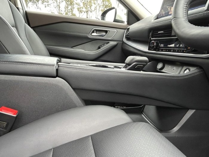 2024 Nissan X-TRAIL ST-L